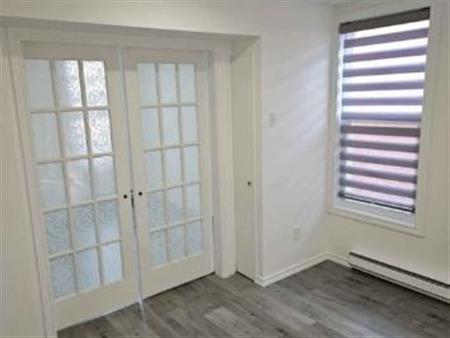 Grand 2 et demi chauffé, eclairé 725$ shawinigqn