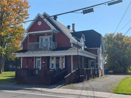 Grand 4 1/2, droit aux animaux, parfait pour mobilité réduite, Farnham