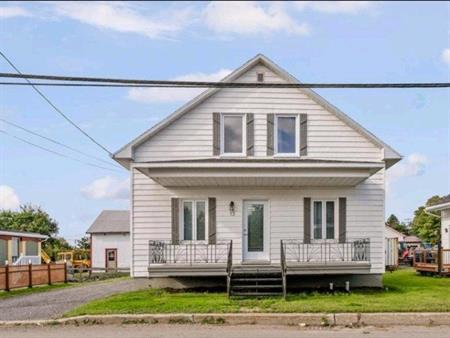 Maison à louer 4 chambres 2 salle de bain