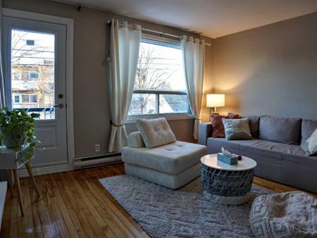 Lumineux 3 ½ Rosemont - disponible 1er novembre