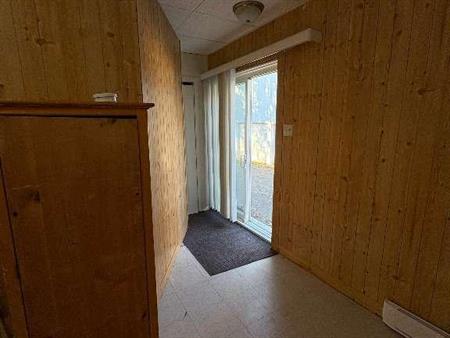 LOGEMENT 3.5 PIÈCES