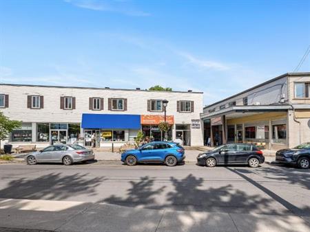 2 CH - 1 SDB - Sainte-Anne-de-Bellevue - $1,475 /mo