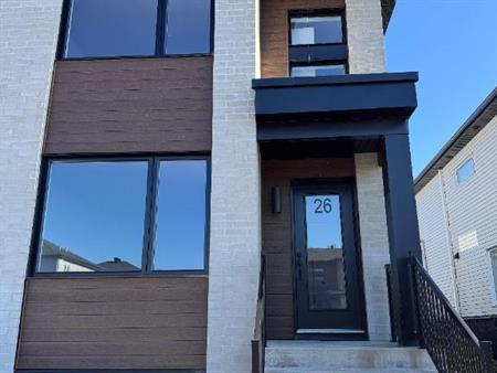 Magnifique Maison à louer neuve - La Chute