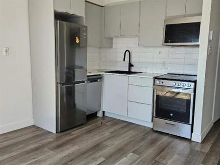 1 CH - 1 SDB - Montréal - $1,490 /mo