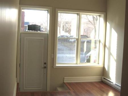 SUPER 3 1/2 ENSOLLEILLÉ