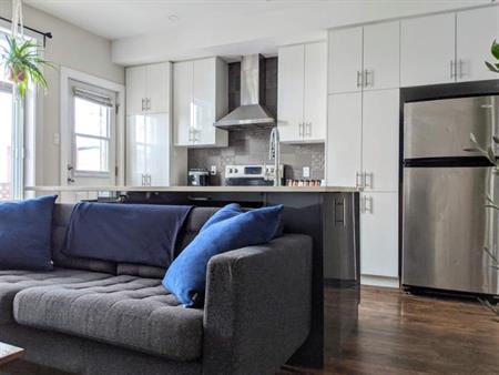 2 CH - 1 SDB - Montréal - $1,615 /mo