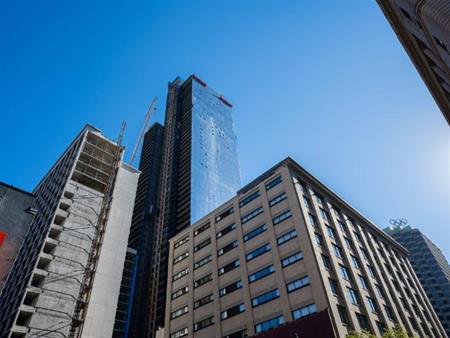 1 CH - 1 SDB - Montréal - $2,100 /mo