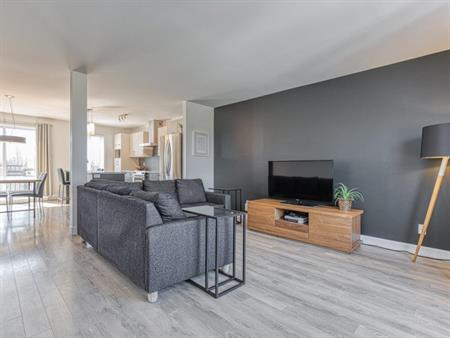 SUPER CONDO 5 1/2 À LOUER À NEUFCHÂTEL