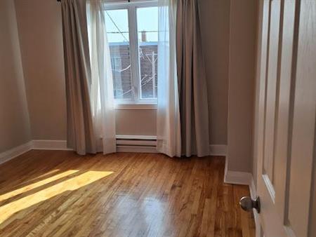 5 1/2 with 3 bedrooms in Parc Extension