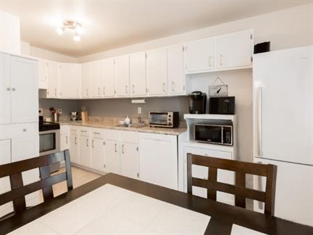 Maison de ville à louer juillet 2026