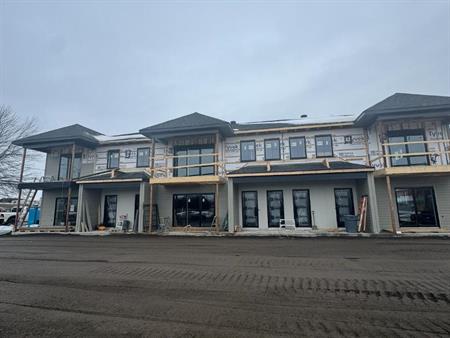 Grand logement 4 1/2 à louer à Maskinongé neuf