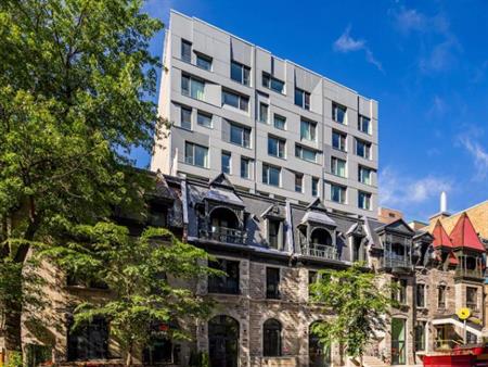 ✨ Loft meublé à louer – Bishop Embassy (Centre-ville de MTL) ✨