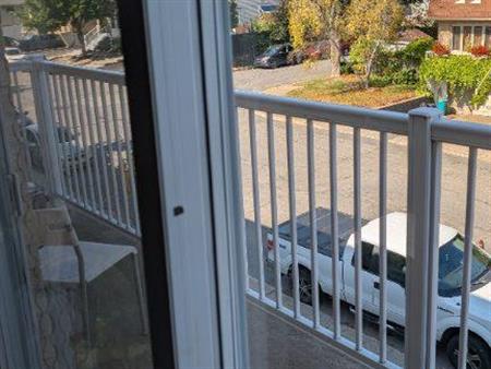 Logement rénovés 5 1/2 à louer 3 chambres fermés