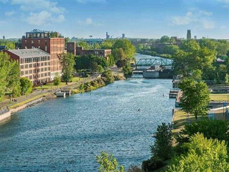 CADRE EXCEPTIONNEL POUR CITADIN ACTIF